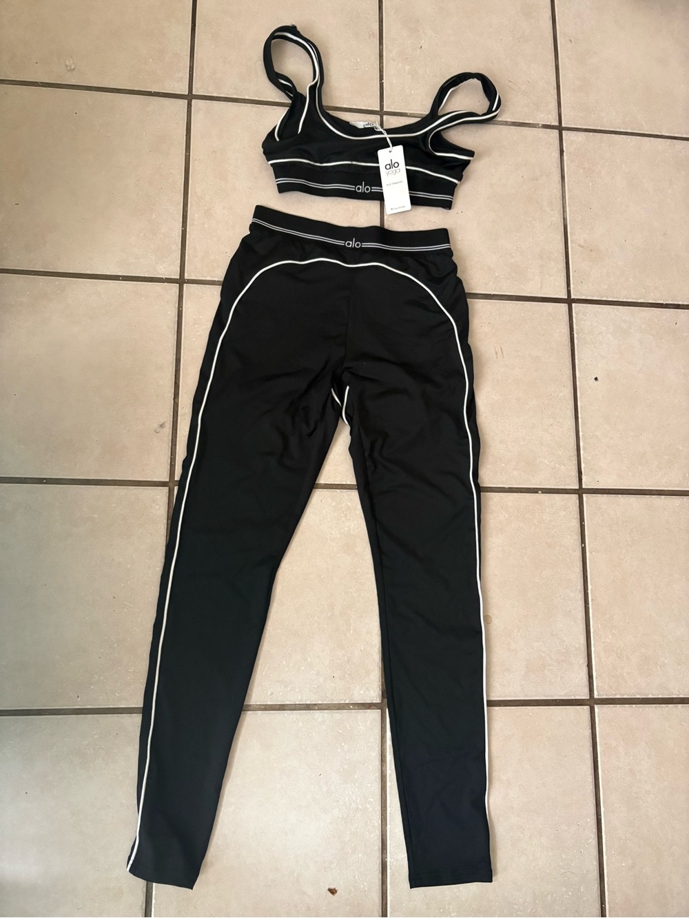 ALO Yoga Black Leggings with White Piping